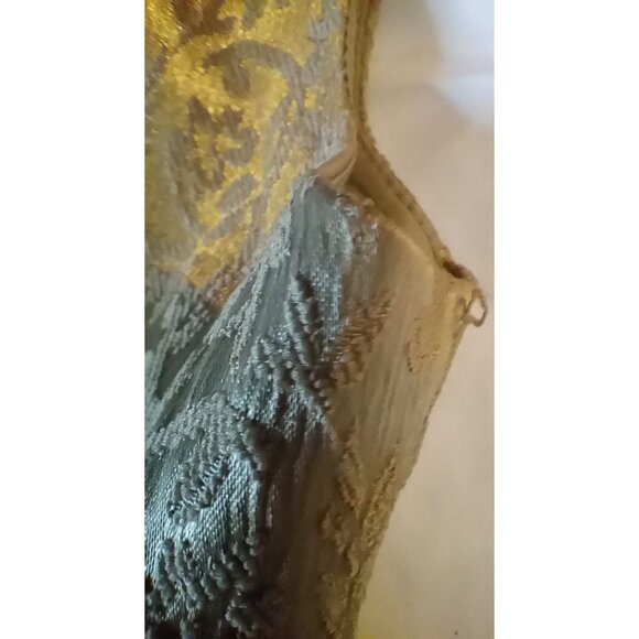 London Times Size 10 Woman Cocktail Dress Knee Length Gold Ruffled Neck - Picture 14 of 15